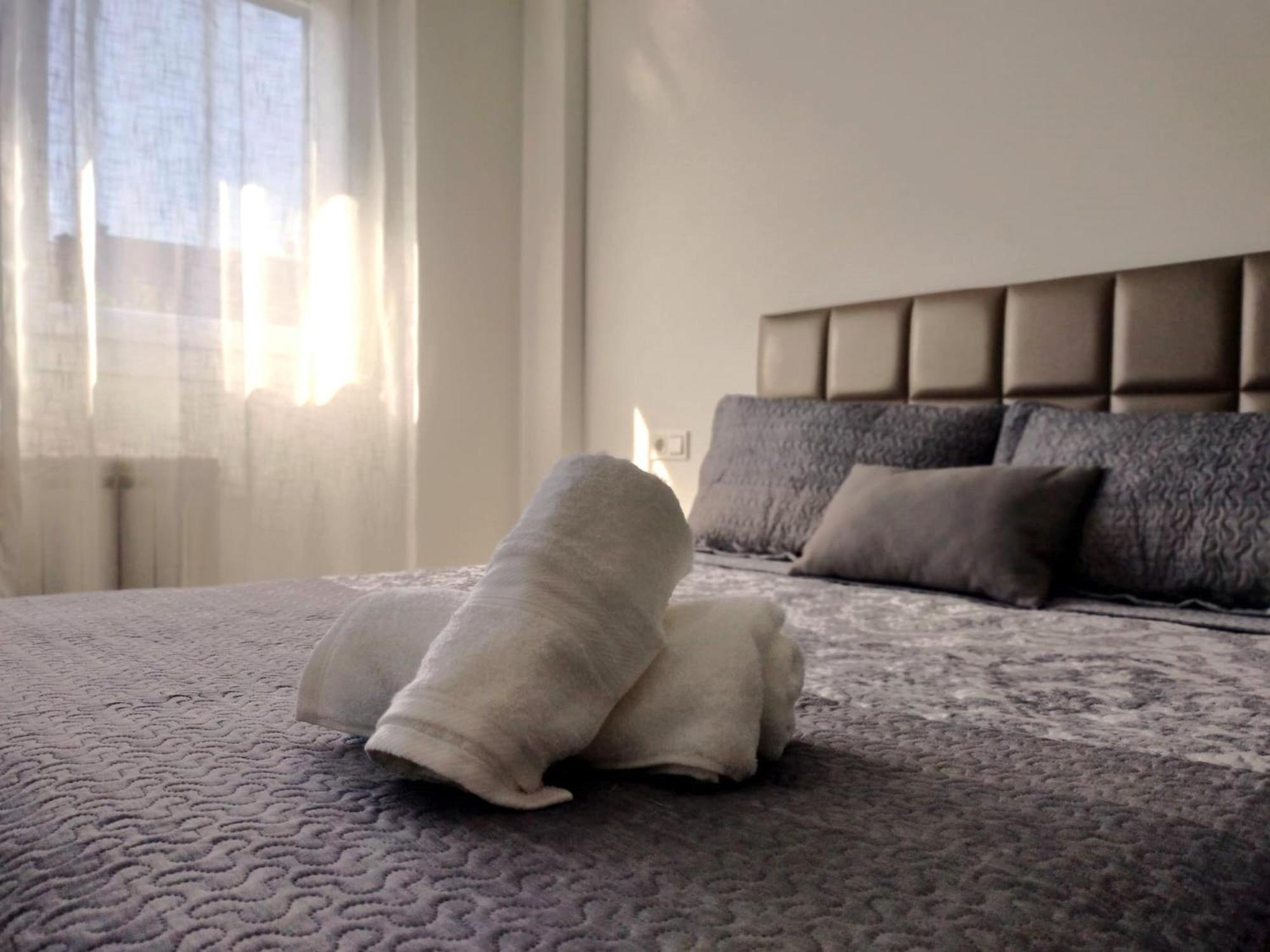 Palmeral Suite Градо Екстериор снимка